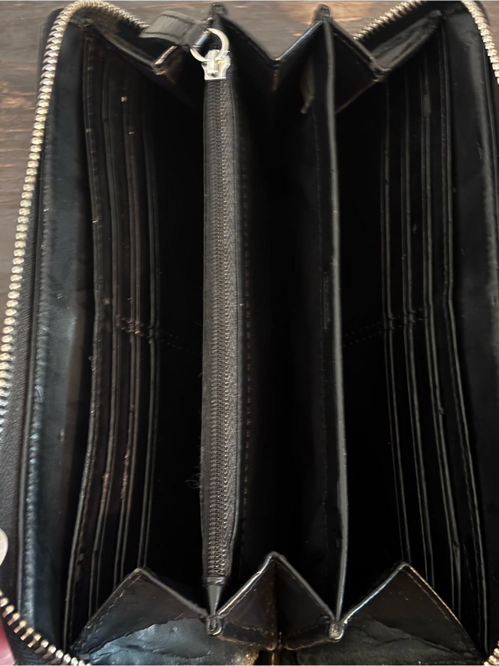 Upcycled Coach Signature Wallet - Picture 9 of 9